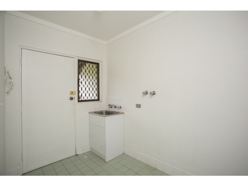 16 Scanlon Way, Lockridge WA 6054