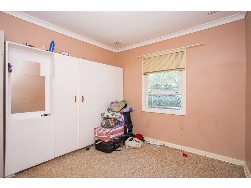 14 Osten Drive, Langford WA 6147