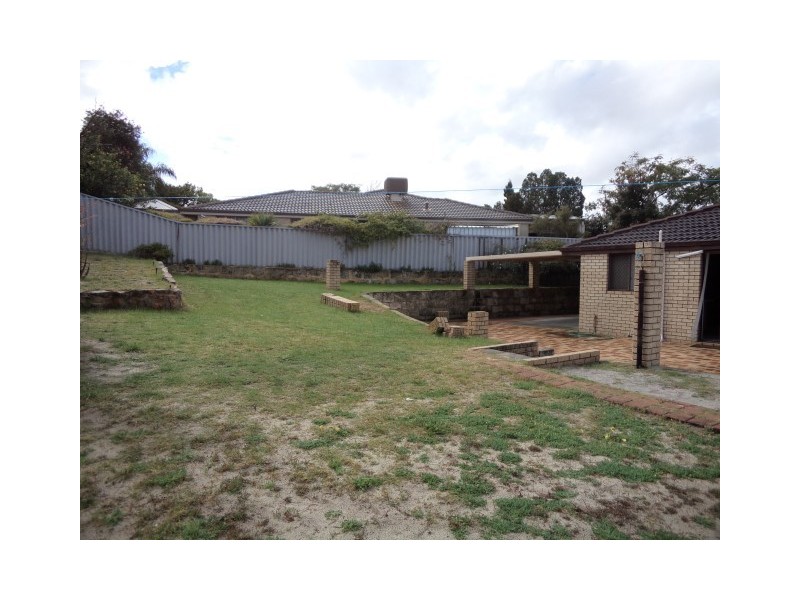 21 Teviot Place, Beechboro WA 6063