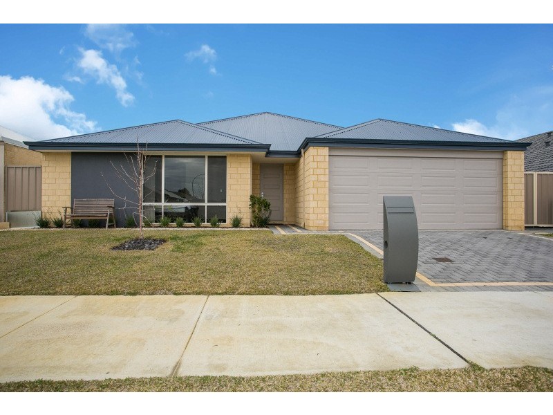 6 Cob Road, Caversham WA 6055