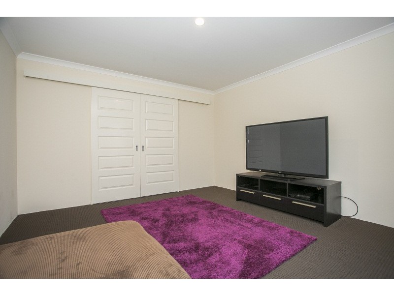 6 Cob Road, Caversham WA 6055