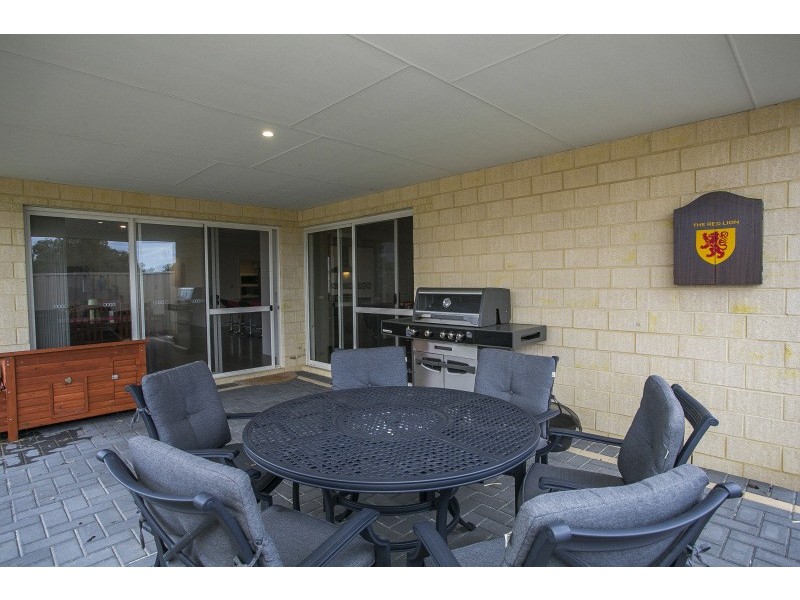 6 Cob Road, Caversham WA 6055