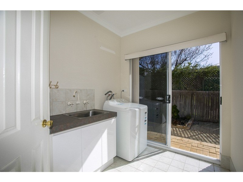 203A Ewen Street, Doubleview WA 6018