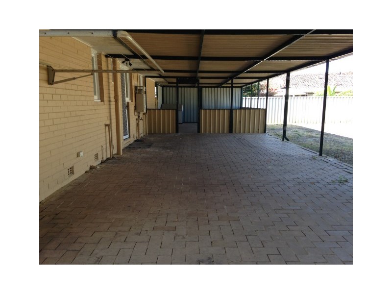 4 Letsom Way, Langford WA 6147