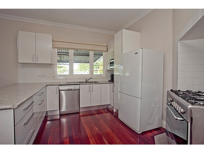 14 Raleigh Road, Bayswater WA 6053