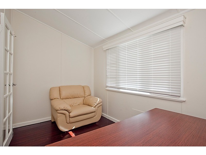 14 Raleigh Road, Bayswater WA 6053