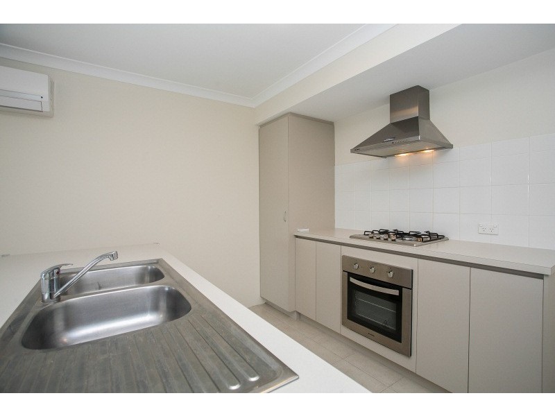 12 Summerville Boulevarde, Caversham WA 6055