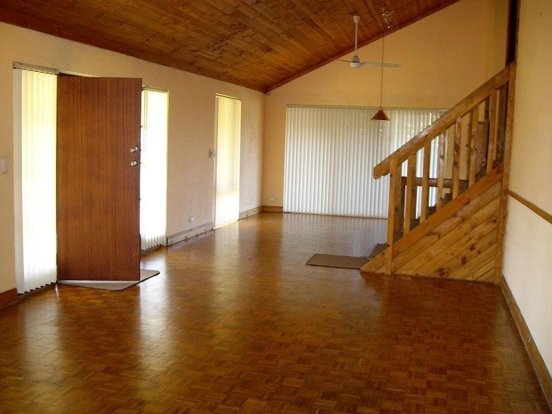 25 Rhine Crescent, Beechboro WA 6063