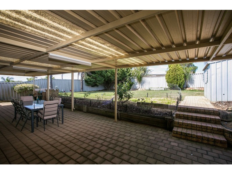 14 Werloo Court, Leda WA 6170