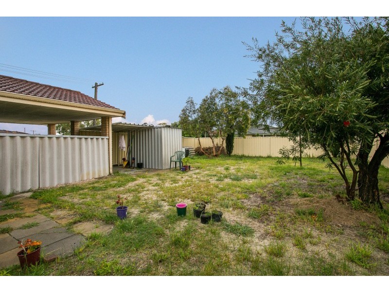 2 Jewel Court, Langford WA 6147