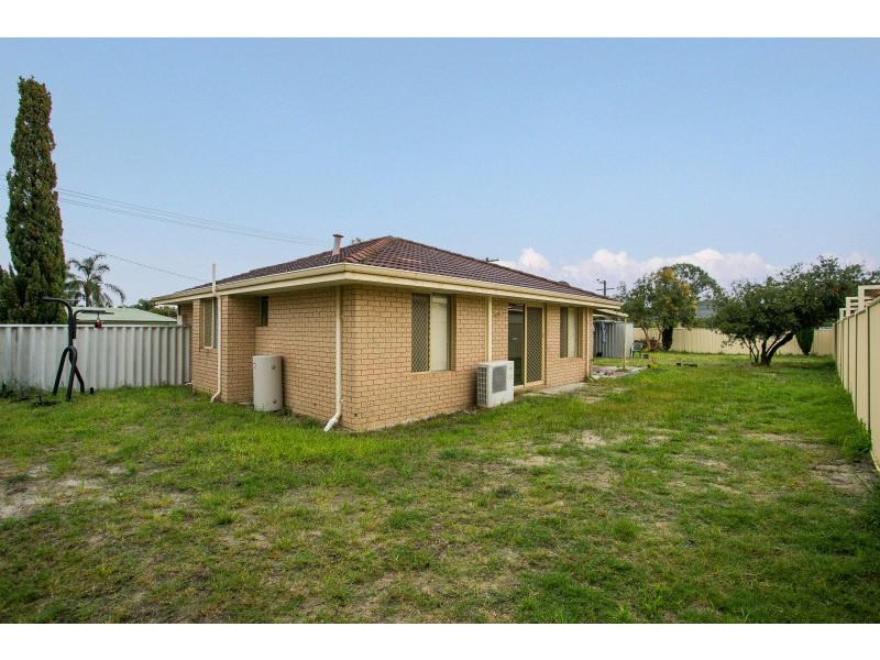 2 Jewel Court, Langford WA 6147