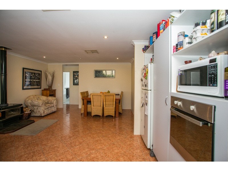 56 Nottingham Gardens, Ballajura WA 6066