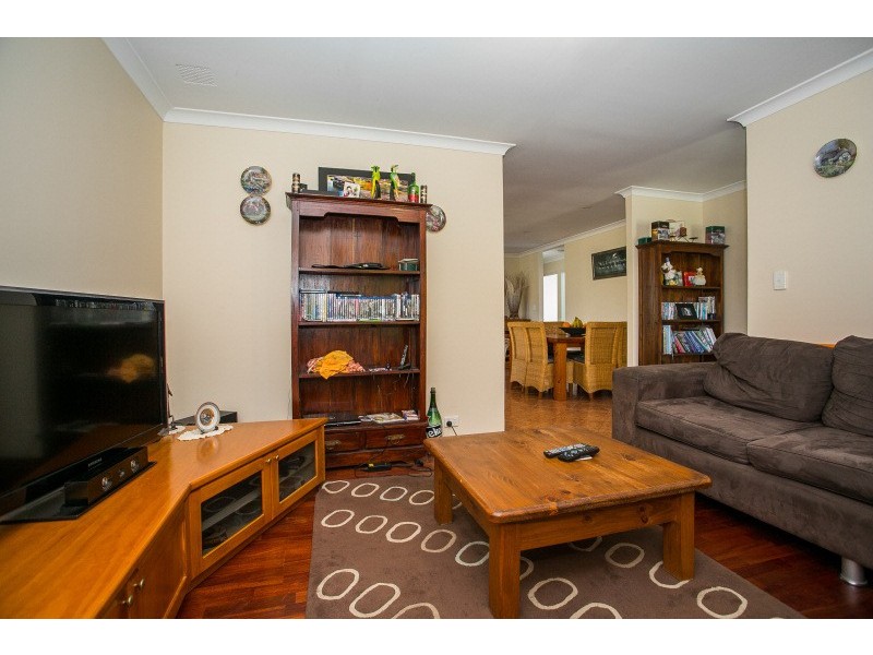 56 Nottingham Gardens, Ballajura WA 6066