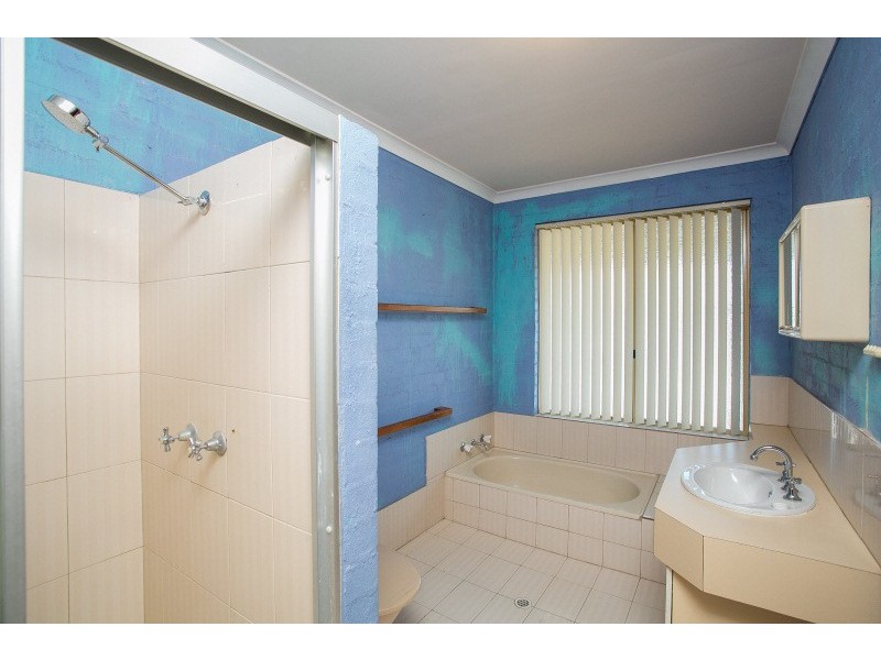 25 Rhine Crescent, Beechboro WA 6063
