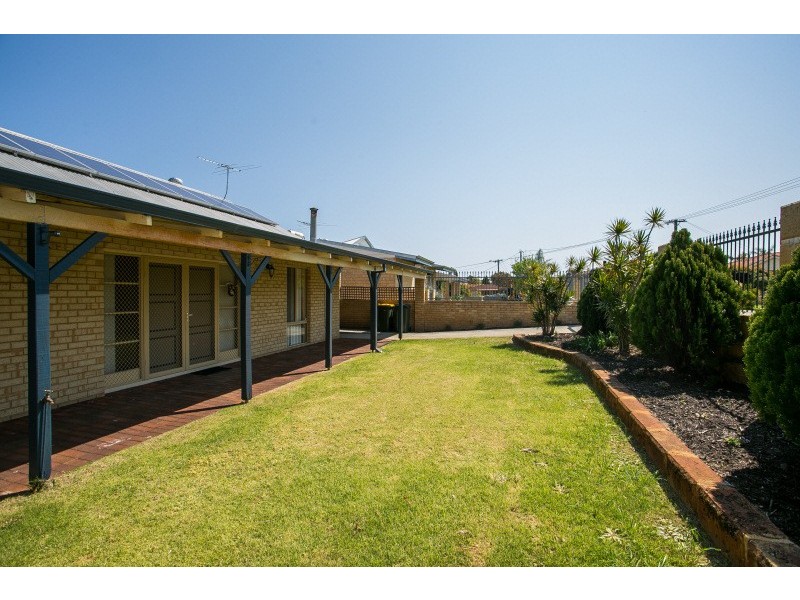 25 Rhine Crescent, Beechboro WA 6063