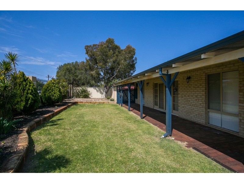 25 Rhine Crescent, Beechboro WA 6063