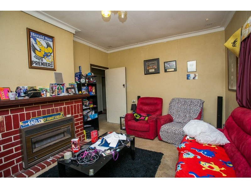 7 Ewart Street, Midvale WA 6056