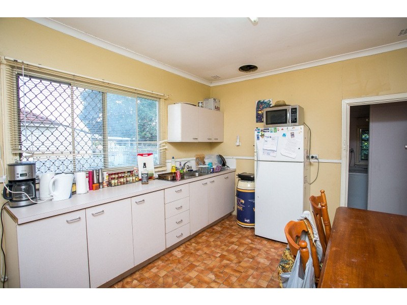 7 Ewart Street, Midvale WA 6056