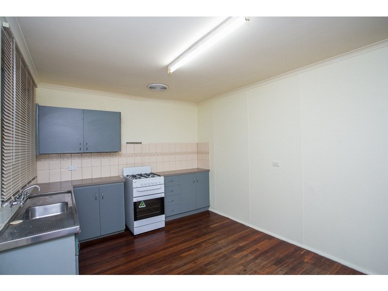 22 Diana Crescent, Lockridge WA 6054