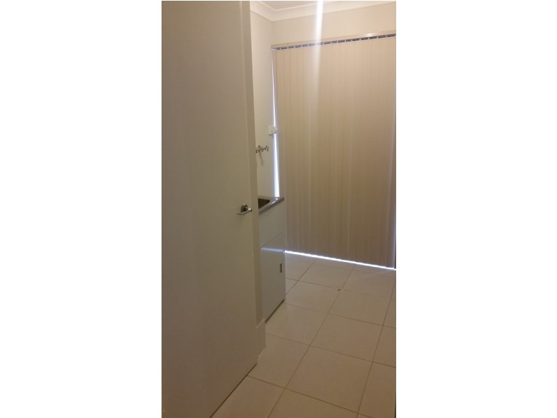 24 Summerville Boulevard, Caversham WA 6055