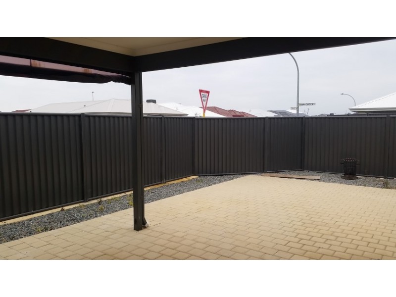 24 Summerville Boulevard, Caversham WA 6055