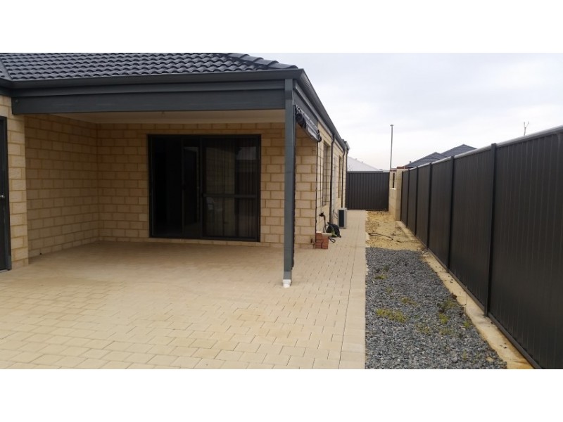 24 Summerville Boulevard, Caversham WA 6055