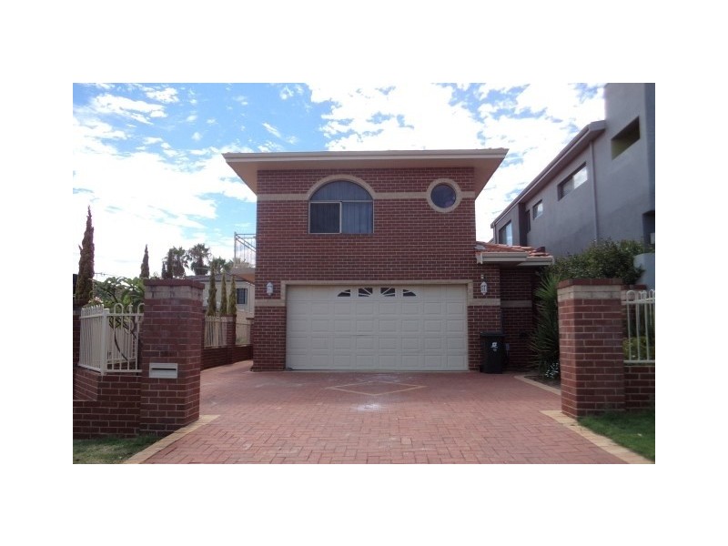 32A Collins Street, Yokine WA 6060