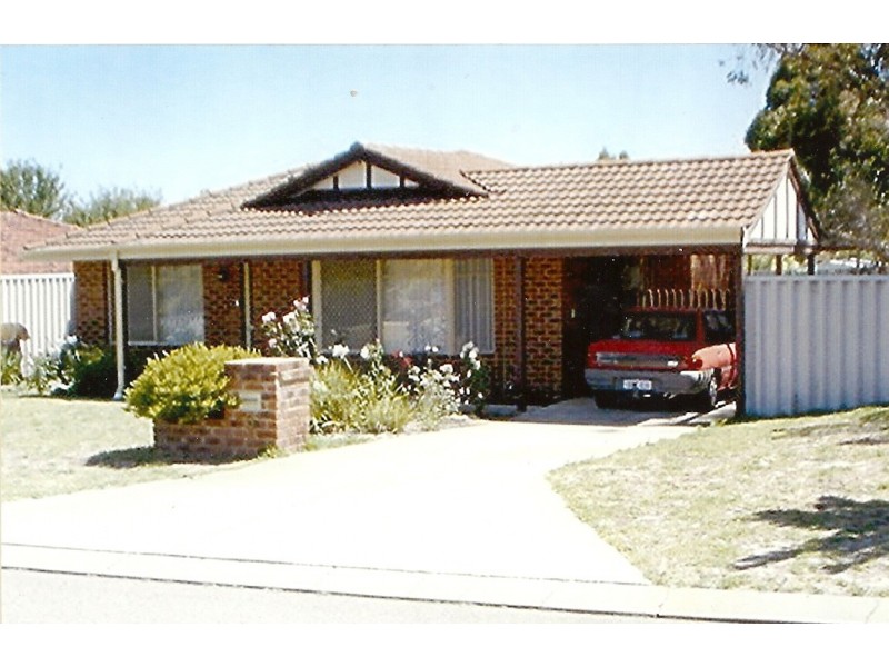 3 Redwood Court, Alexander Heights WA 6064
