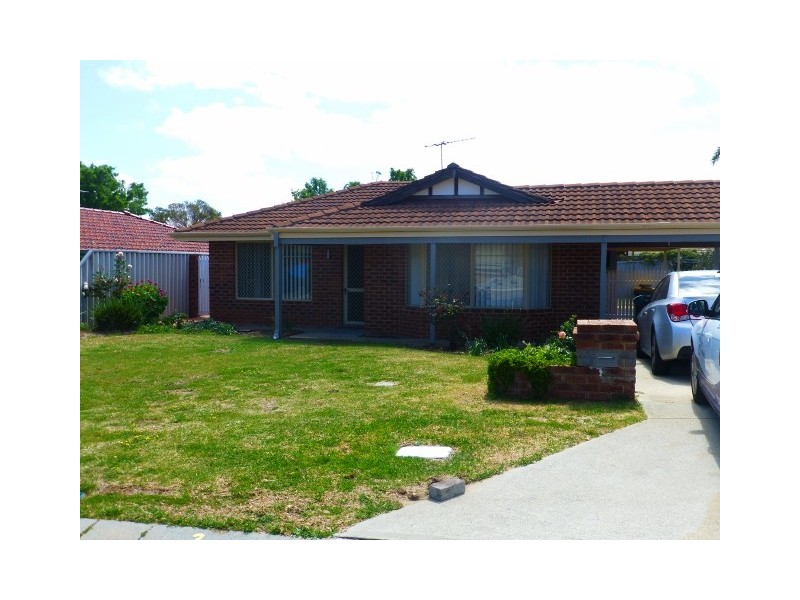 3 Redwood Court, Alexander Heights WA 6064