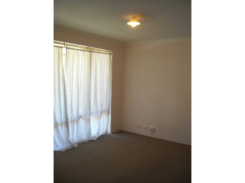 21 Wenstead Place, Stratton WA 6056