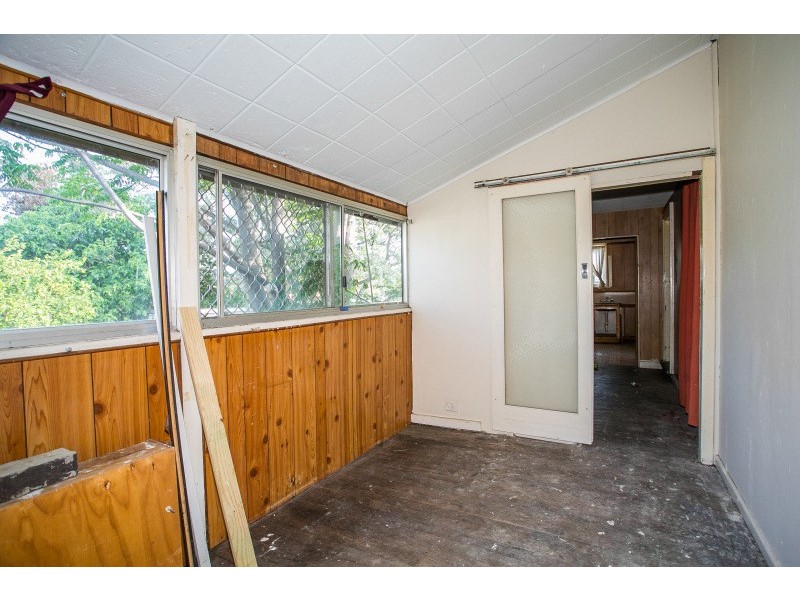 8 Bingfield Road W, Medina WA 6167