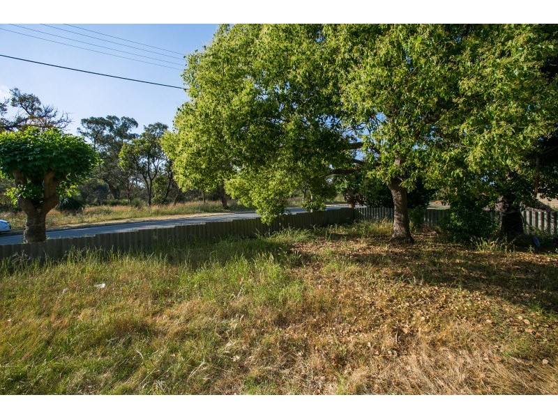 8 Bingfield Road W, Medina WA 6167