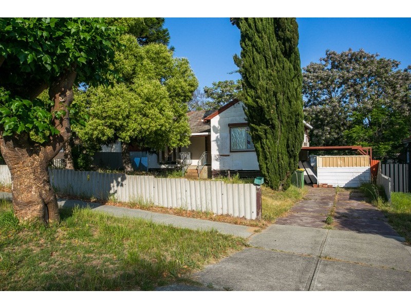 8 Bingfield Road W, Medina WA 6167