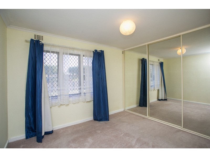 22 Diana Crescent, Lockridge WA 6054