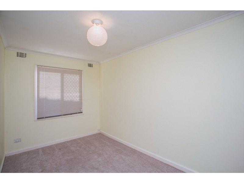 22 Diana Crescent, Lockridge WA 6054