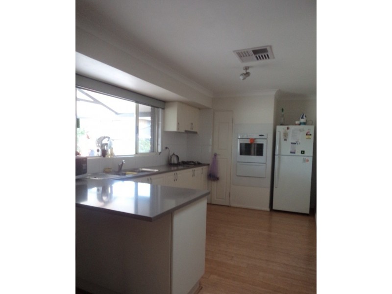 95 Hamilton Street, Cannington WA 6107