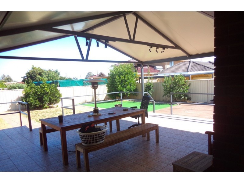 95 Hamilton Street, Cannington WA 6107