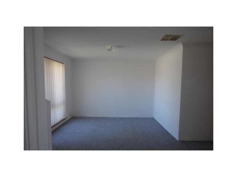 52A Woodmore Road, Langford WA 6147