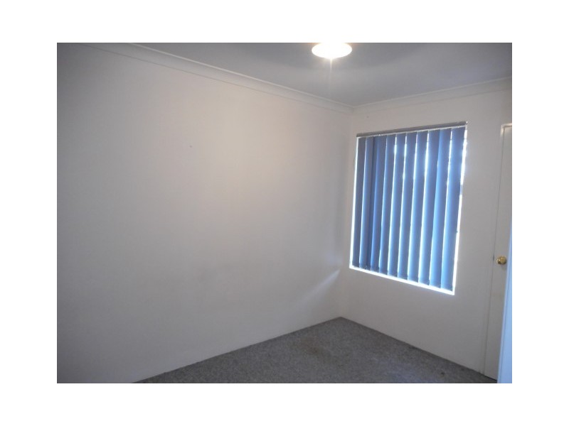 52A Woodmore Road, Langford WA 6147