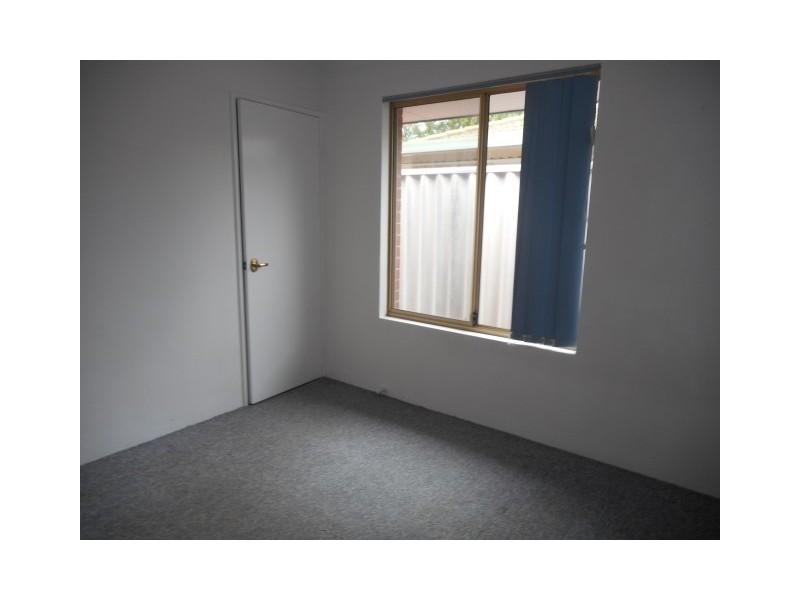 52A Woodmore Road, Langford WA 6147