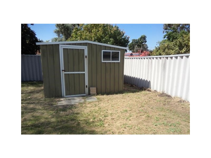 52A Woodmore Road, Langford WA 6147