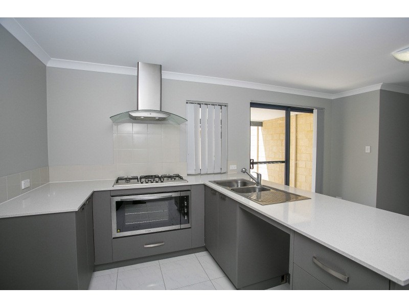 1/217 Patricia Street, Caversham WA 6055