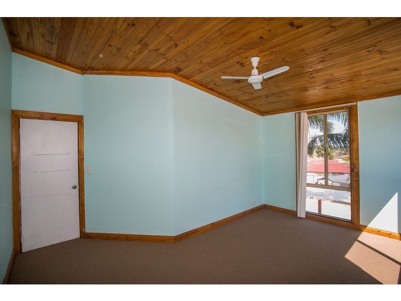 25 Rhine Crescent, Beechboro WA 6063