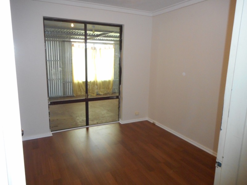 6 Bramling Street, Maddington WA 6109