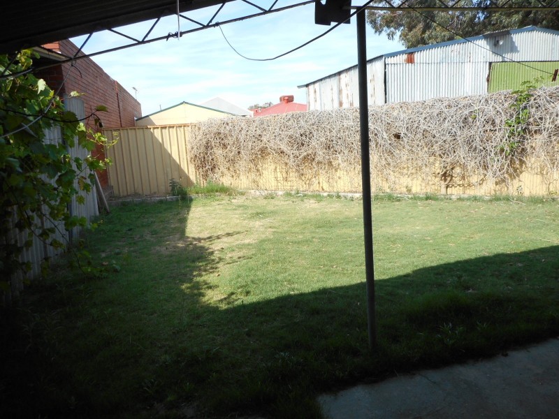 6 Bramling Street, Maddington WA 6109