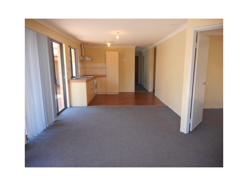 10 Rosher Road, Lockridge WA 6054