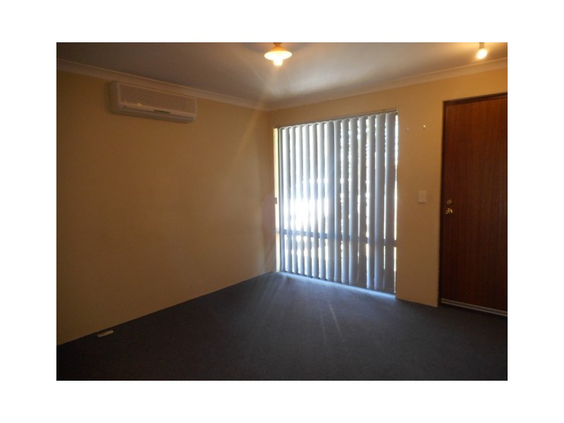 10 Rosher Road, Lockridge WA 6054