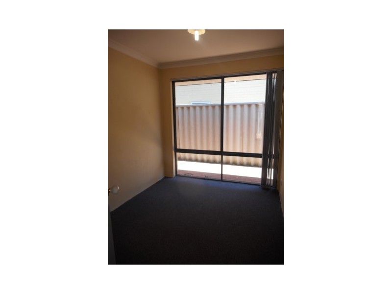 10 Rosher Road, Lockridge WA 6054