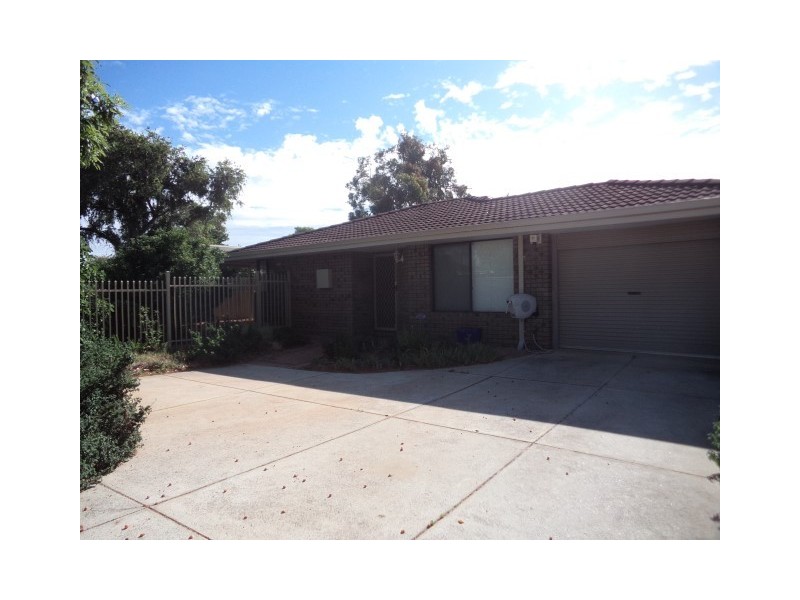 21 Rosmead Avenue, Beechboro WA 6063