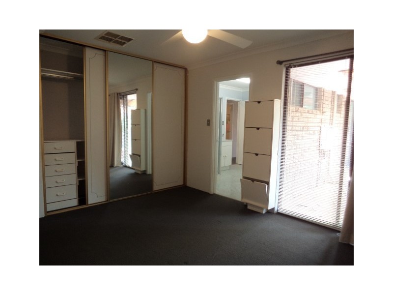 21 Rosmead Avenue, Beechboro WA 6063